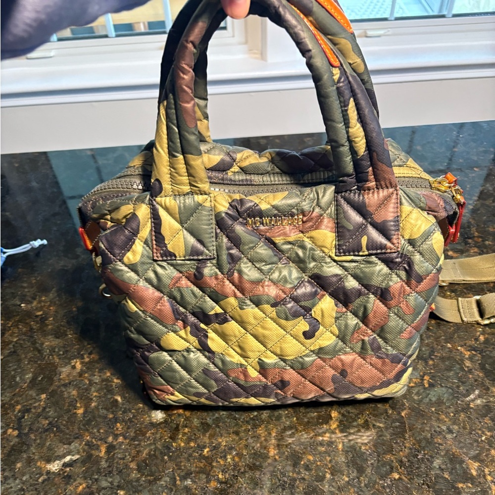 Mz Wallace Small Sutton - image 1